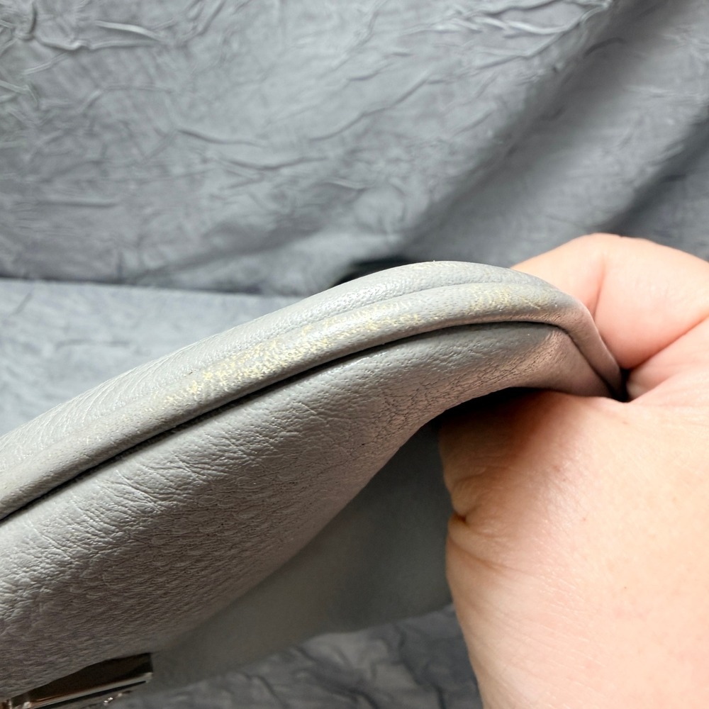 Marc by Marc Jacobs Grey Pebbled Leather Crossbody Messenger Bag Logo Plaque - Picture 8 of 8